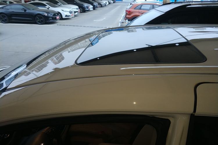 Used Buick GL8 2023 Facelifted Land Cruiser Executive Luxury Version
