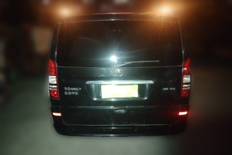 Used Mercedes-Benz Viano 2013 3.0L Navigator Edition
