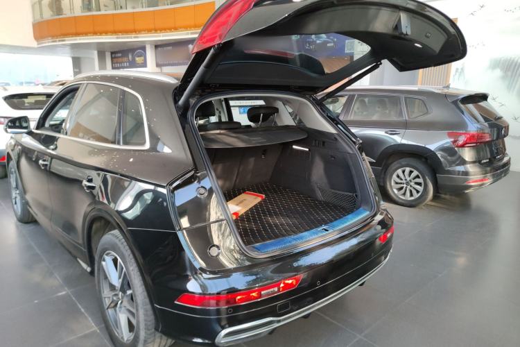 Used Audi Q5L 2020 Updated 40 TFSI Prestige Fashion Edition
