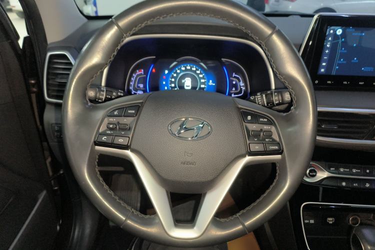 Used Hyundai Tucson 2019 280TGDi Dual-Clutch Two-Wheel Drive Fashion Edition China V Standard
