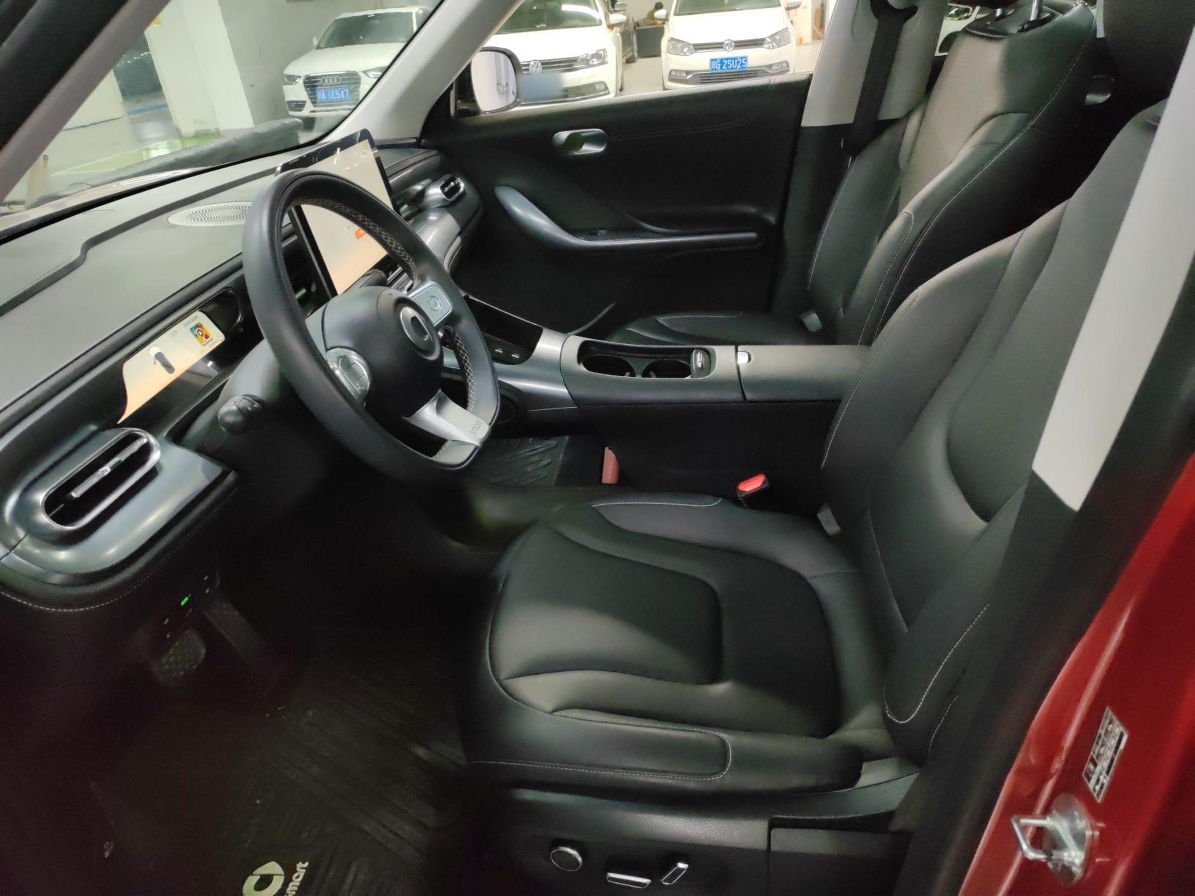 Переднее сиденье в автомобиле