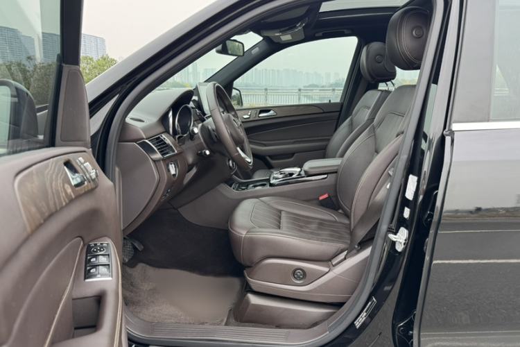 Used Mercedes-Benz GLE 2015 GLE 400 4MATIC
