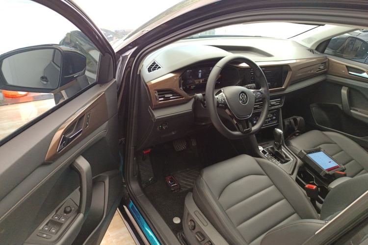 Used Volkswagen Tharu 2022 280TSI Two-Wheel Drive Comfort Edition
