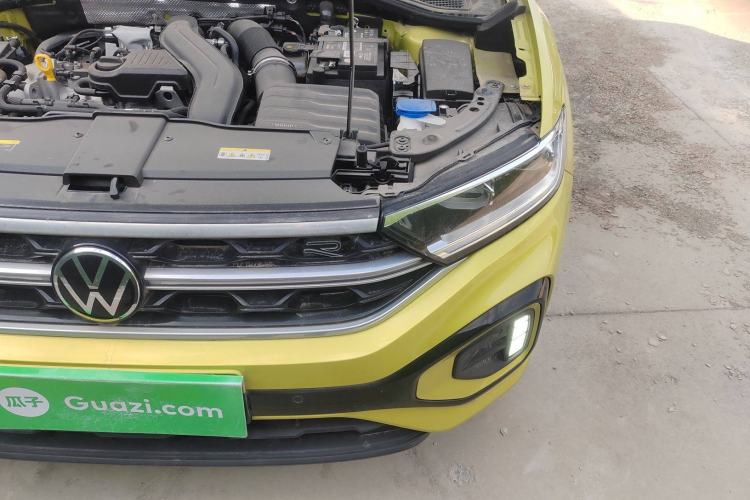 Used Volkswagen T-ROC 2023 300TSI DSG Two-Wheel Drive Starlight Edition
