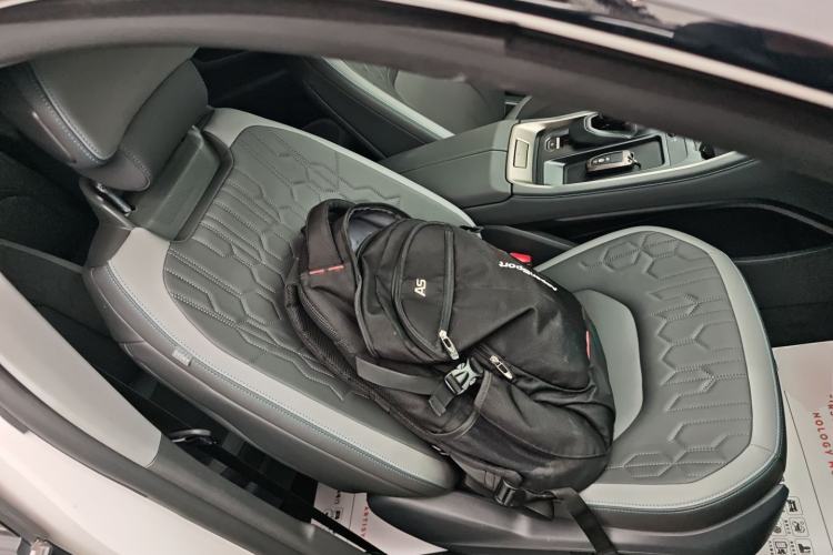 Used Ford Edge 2023 Ford Explorer L 2.0T EcoBoost Two-Wheel Drive 7-Seater Luxury Model
