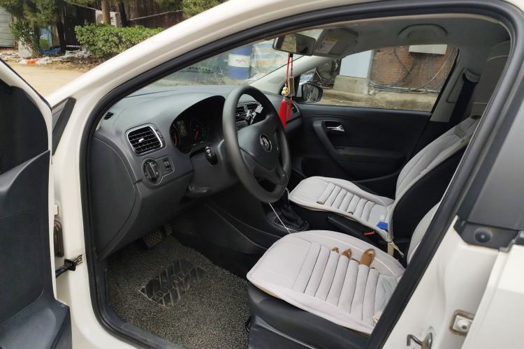 Used Volkswagen Polo 2014 1.4L Automatic Comfort Edition
