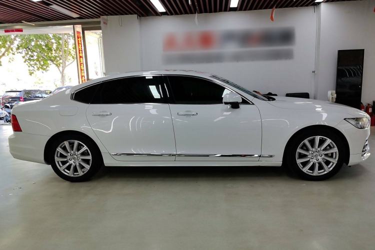 Used Volvo S90 2020 Facelift T5 Smart & Luxurious Edition