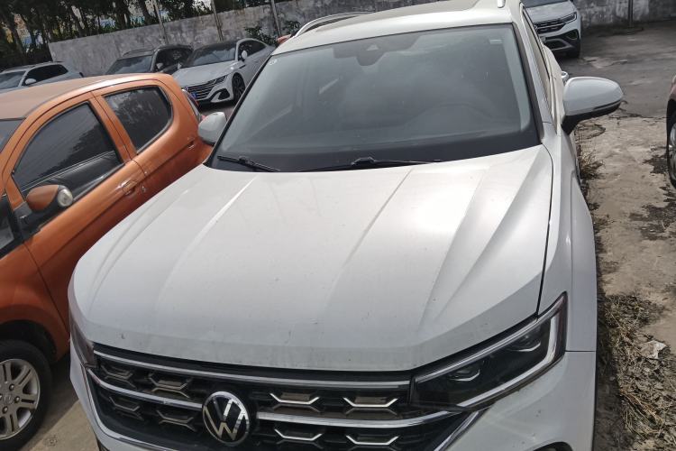 Used Volkswagen Tayron 2023 300TSI Two-Wheel-Drive Luxury Plus Advanced Edition
