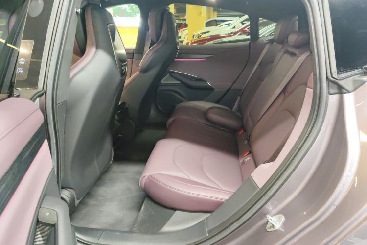 Used  SU7 2024 Four-Wheel Drive Ultra-Long Range Advanced Intelligent Driving Max Edition