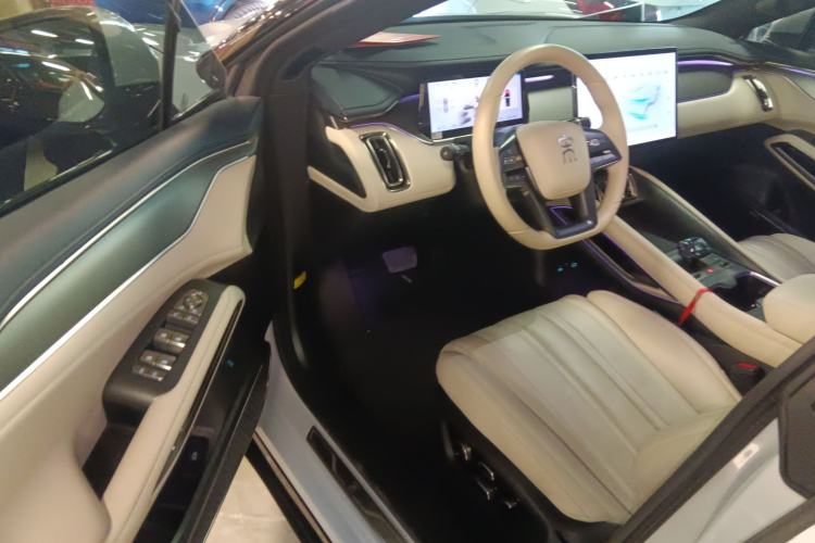 Used BYD Song L EV 2025 662 km Advanced Intelligent Driving Version
