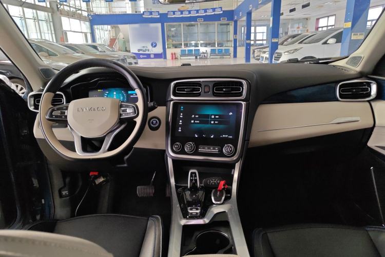 Used Lynk & Co 01 2017 2.0T Two-Wheel Drive Zhaopu Version
