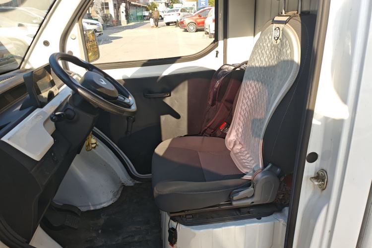 Used  D01 2023 Van Standard Version
