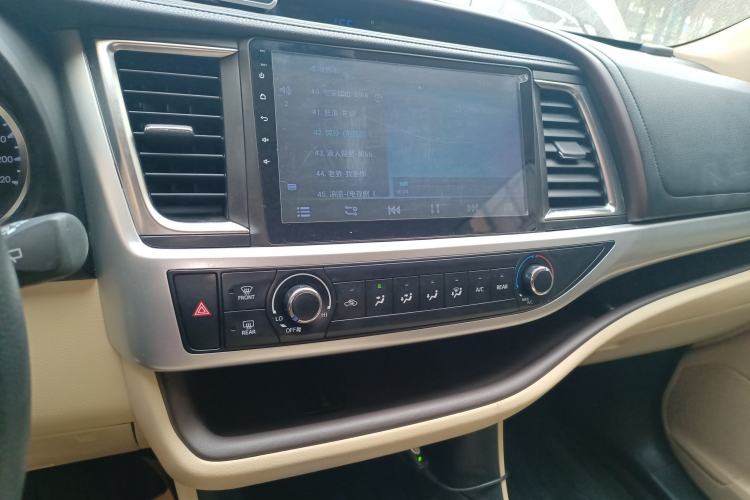 Used Toyota Highlander 2018 2.0T Two-Wheel Drive Elite Edition 7 Seats Emission Standard China V
