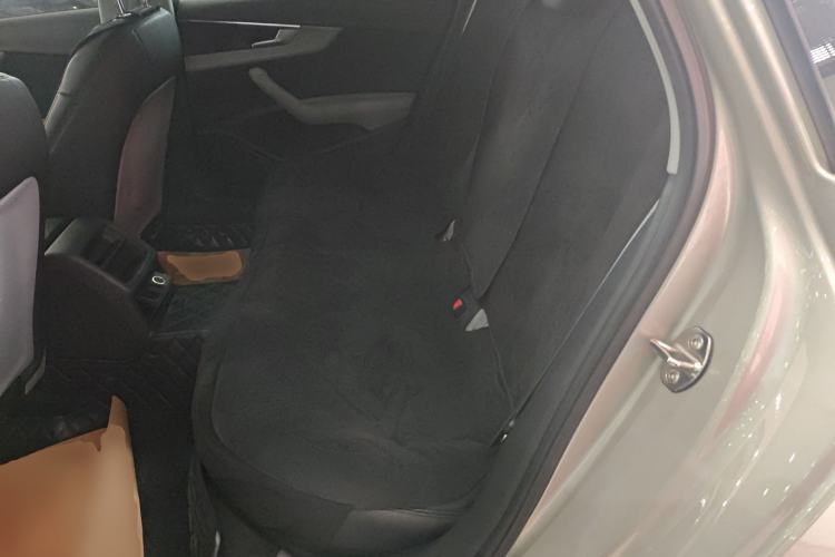 Used Audi A4L 2017 Plus 40 TFSI Ambition Model
