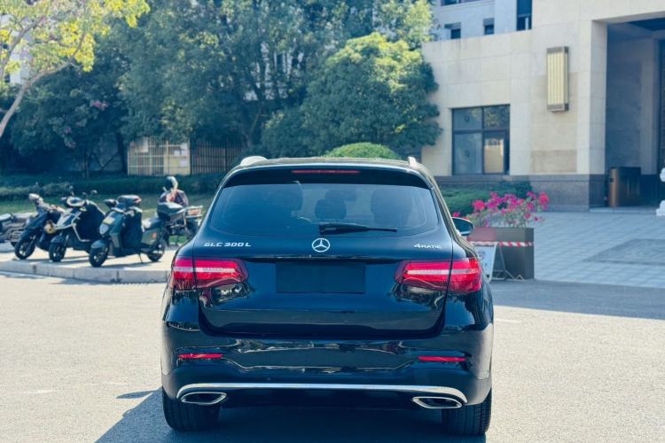 Used Mercedes-Benz GLC 2019 Refreshed GLC 300 L 4MATIC Dynamic Edition
