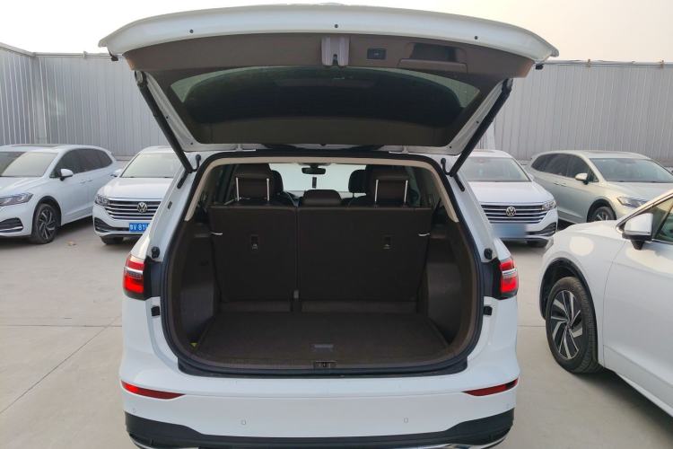 Used Volkswagen Viloran 2024 330TSI Luxury Edition