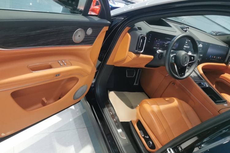 Used Hima AITO M9 2024 Range-Extended Ultra Version 52 kWh 6-Seater Model
