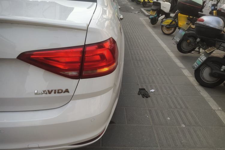 Used Volkswagen Lavida 2018 Classic 1.5L Automatic Fashion Edition China VI Standard
