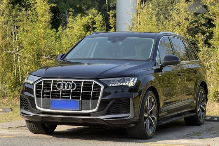 Used Audi Q7 2020 55 TFSI quattro S line sports model
