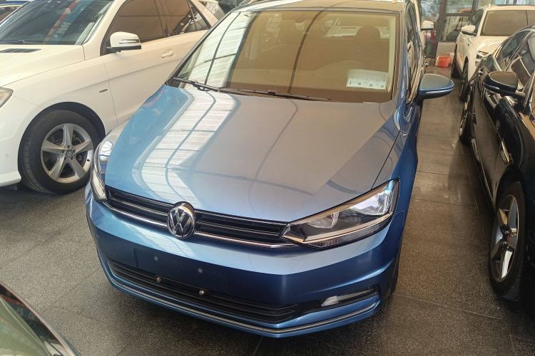 Used Volkswagen Touran 2016 Volkswagen Touran L 280TSI DSG Comfort Edition
