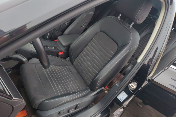 Used Volkswagen Magotan 2020 330TSI DSG Luxury Edition
