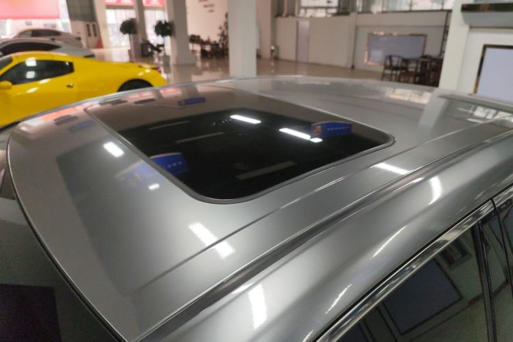 Used Toyota Avalon 2019 Dual-Engine 2.5L Luxury Edition China VI Standard
