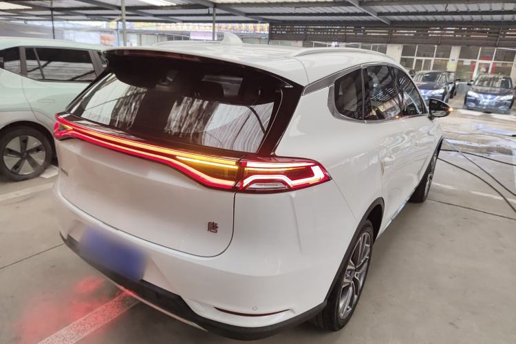 Used BYD Tang 2018 2.0T Automatic SmartConnect Prestige 7-Seater China V Standard
