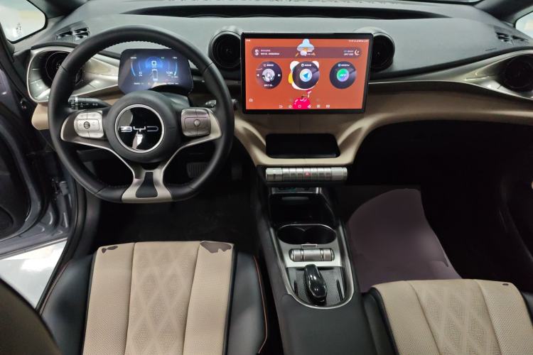 Used BYD Dolphin 2023 420 km Fashion Edition