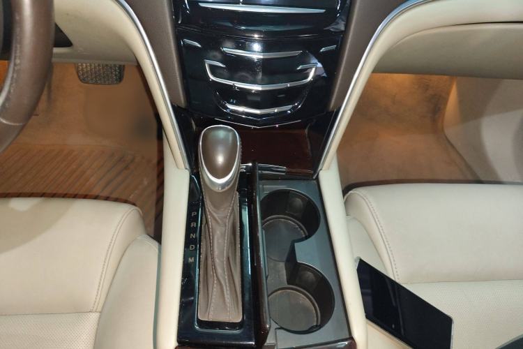 Used Cadillac XTS 2015 28T Comfort Model
