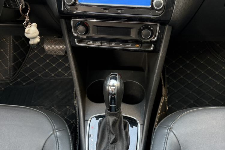 Used Volkswagen Polo 2014 1.6L Automatic Luxury Edition