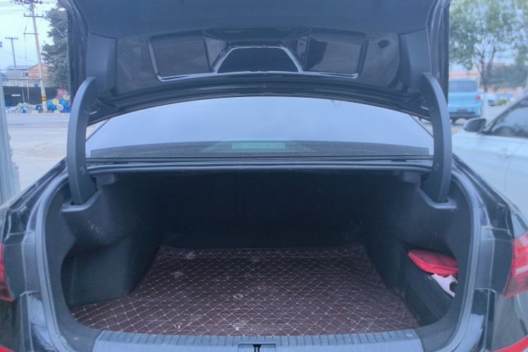 Used Volkswagen Passat 2020 330TSI Luxury Edition China VI
