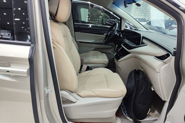 Used Buick GL8 2023 ES Lu Zun Comfort Model
