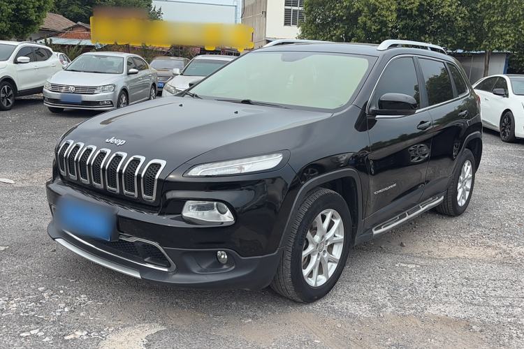 Used  Cherokee 2017 2.4L Leading Edition
