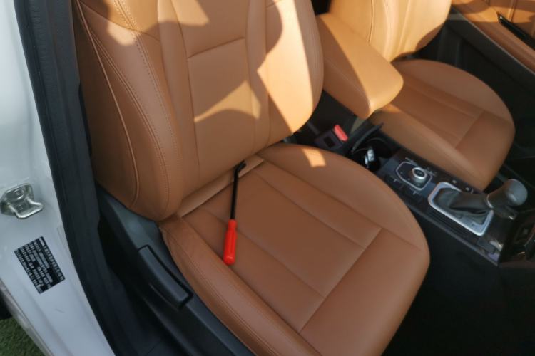 Used Haval H6 Coupe 2016 Blue Label 1.5T Automatic Two-Wheel Drive Urban Model
