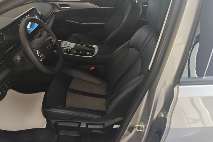 Used AION S Plus 2025 Comfort Version 53.241 kWh
