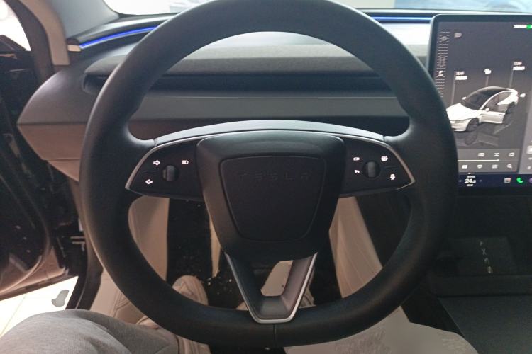 Used Tesla Model 3 2023 Long-Range All-Wheel-Drive Version
