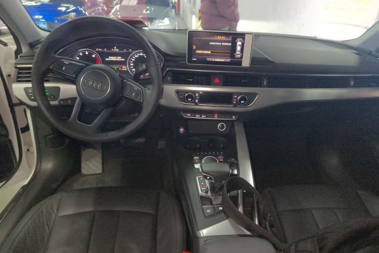 Used Audi A4L 2017 Plus 40 TFSI Fashion Model
