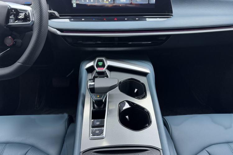 Used MG 7 2025 2.0T 405 AT Luxury Edition
