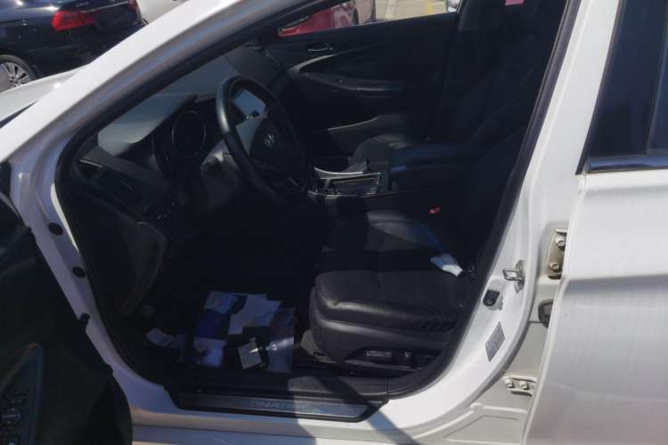 Used Hyundai Sonata 2013 2.4L Automatic Luxury Version China IV Standard
