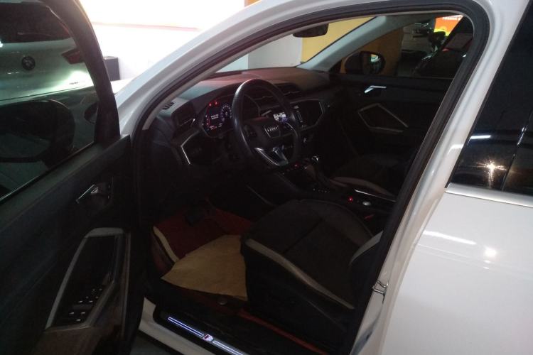 Used Audi Q3 2021 35 TFSI Fashion Dynamic Model
