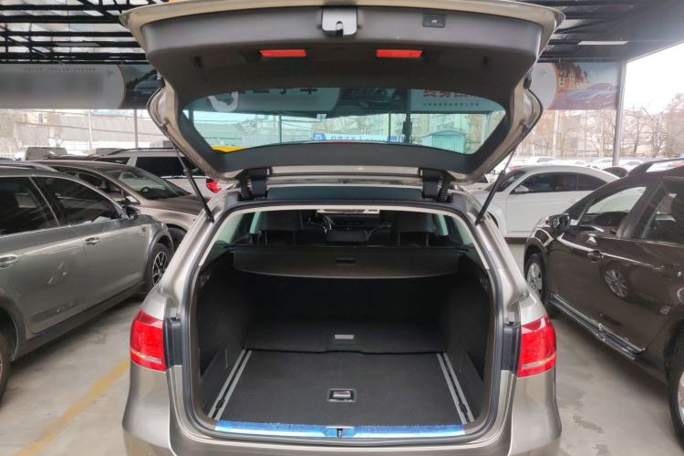 Used Volkswagen Magotan 2012 Travel Edition 2.0 TSI Comfort Version