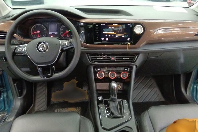 Used Volkswagen Tharu 2020 280TSI Two-Wheel Drive Luxury Edition China VI Standard
