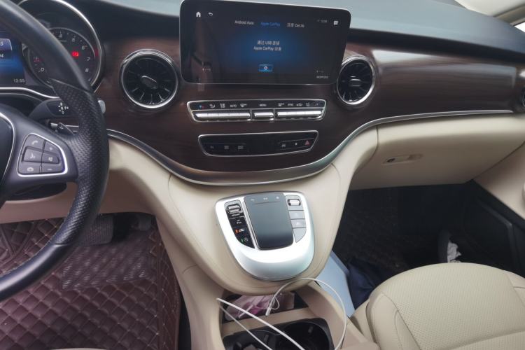 Used Mercedes-Benz V-Class 2020 V 260 Avantgarde Edition
