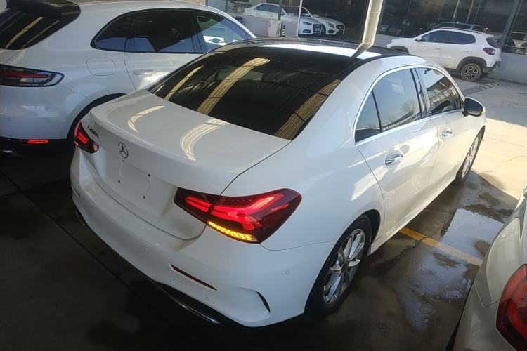 Used Mercedes-Benz A-Class 2021 A 200 L Sport Sedan Fashion Model
