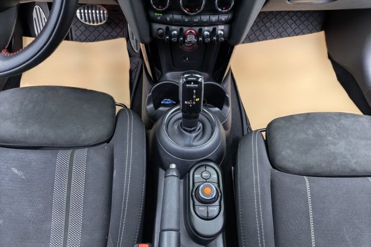 Used  MINI 2019 1.5T COOPER Racing Driver