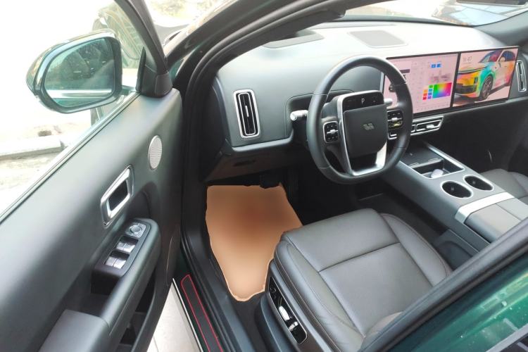 Used Li Auto L8 2023 Max model
