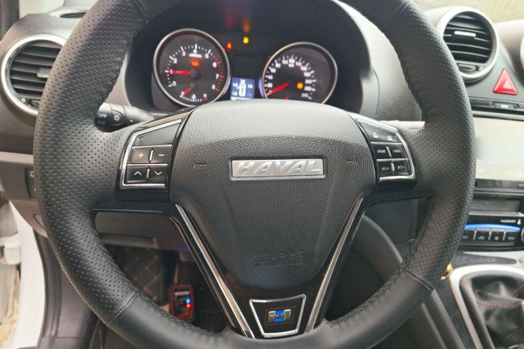 Used Haval H6 2016 Upgraded Model 1.5T Manual Two-Wheel Drive Elite Version
