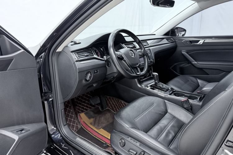 Used Volkswagen Passat 2017 330TSI DSG Prestige Edition
