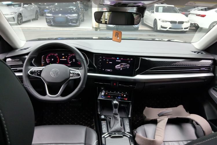 Used Volkswagen Passat 2023 330TSI Prestige Edition