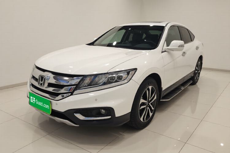Used Honda Crosstour 2016 2.4L Luxury Navigation Edition
